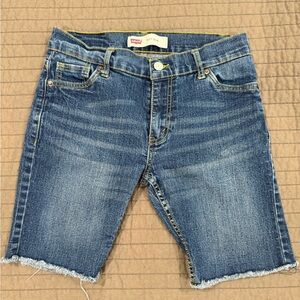 Levi’s Girl’s Youth Denim Distressed 511 Slim Bermuda Shorts Size 14 REG (27)